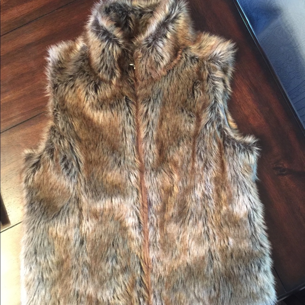 Fur vest. Justice. Size 8-10